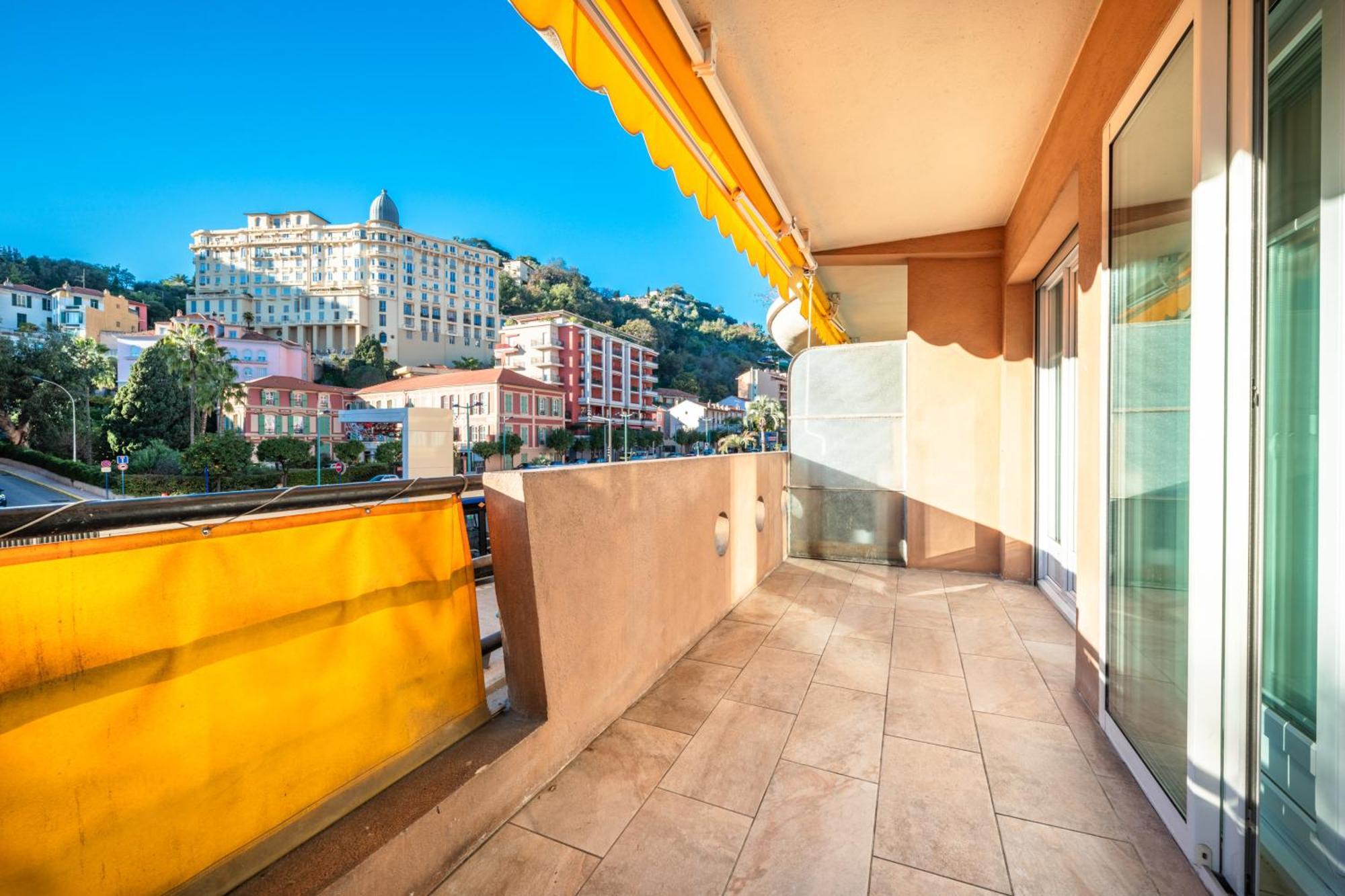 Castel 2 Studio Au Centre Ville De Menton Gare Sncf Εξωτερικό φωτογραφία